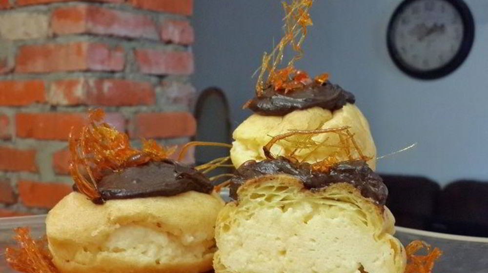 Как приготовить профитроли птичье молоко