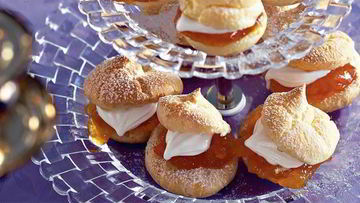 Рецепт Профитролей с апельсиновым желе