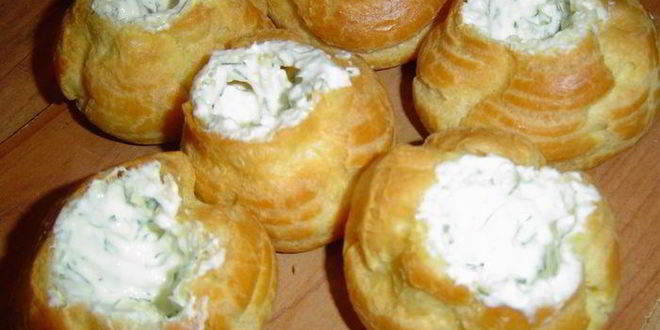 Рецепт профитролей с красной рыбой