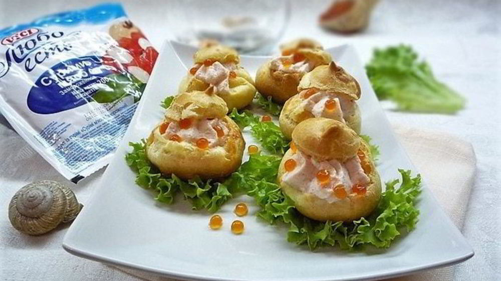 Как приготовить профитроли с пармезаном и муссом из крабового мяса