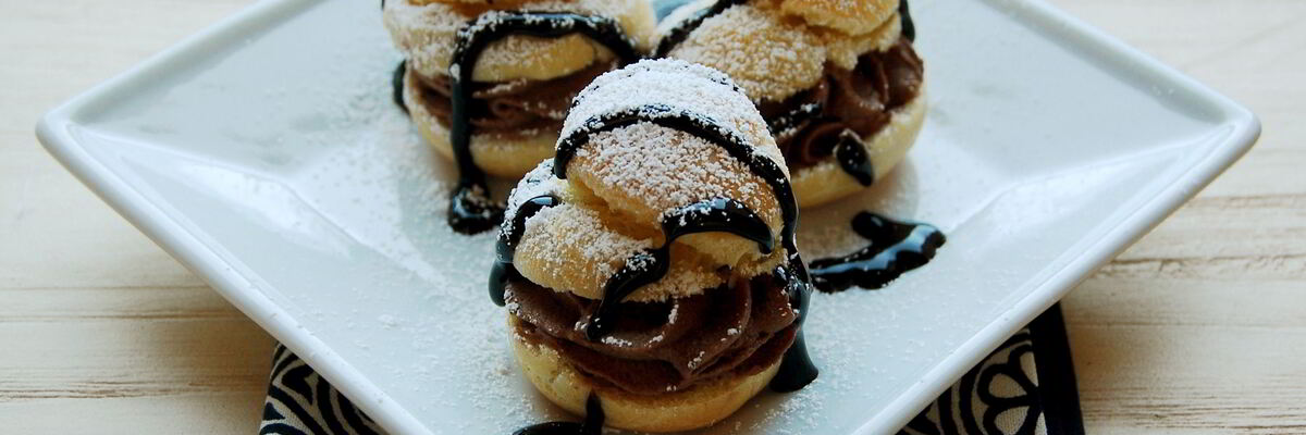 Рецепт Профитролей с ромовой начинкой