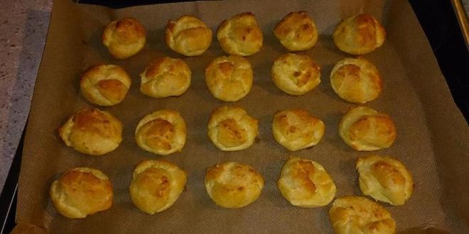 Рецепт профитролей с творожным сыром и семгой