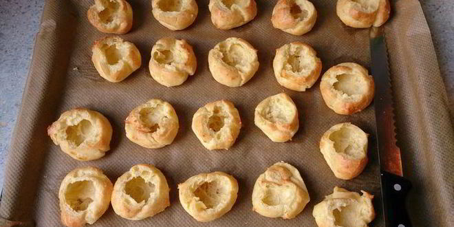 Рецепт профитролей с творожным сыром и семгой