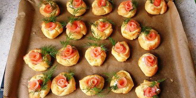 Рецепт профитролей с творожным сыром и семгой