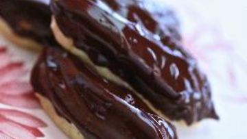 Рецепт Эклеров со взбитыми сливками