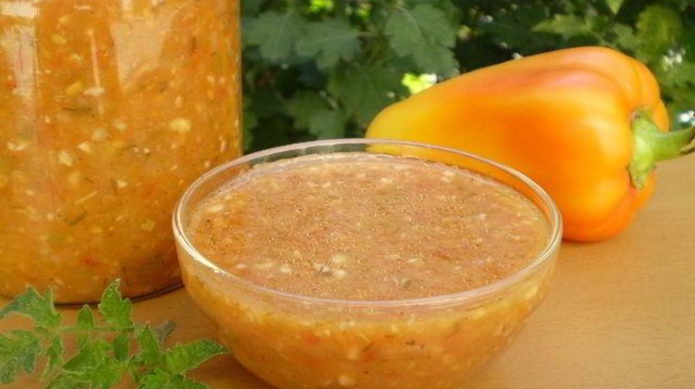 Как приготовить аджику домашнюю острую