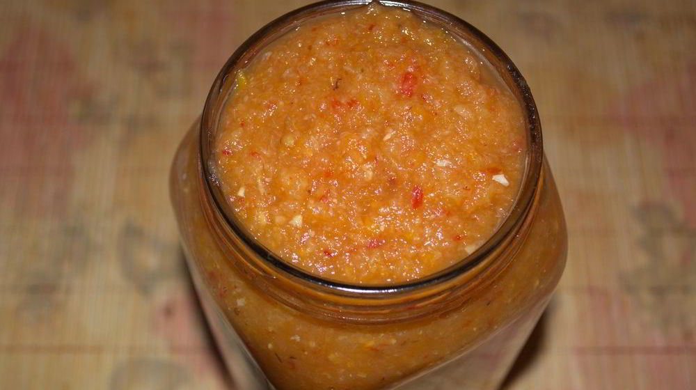 Как приготовить аджику из кабачка и ябок