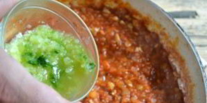 Рецепт аджики из кабачков с томатной пастой