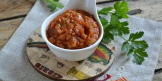 Рецепт аджики из кабачков с томатной пастой