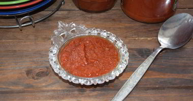 Рецепт Аджики из яблок и томата на зиму