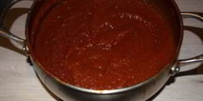 Рецепт аджики из яблок и томата на зиму