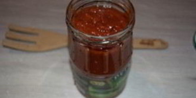 Рецепт аджики из яблок и томата на зиму