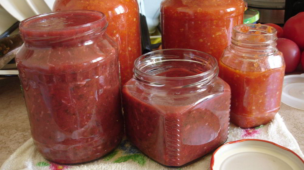 Как приготовить аджику на зиму