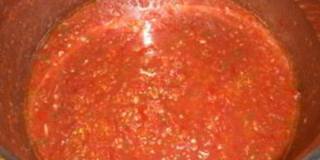 Рецепт аджики с хреном и помидорами