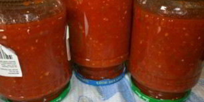 Рецепт аджики с хреном и помидорами