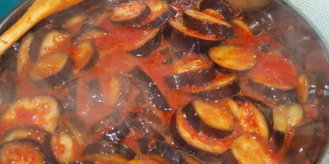 Рецепт баклажанов в аджике