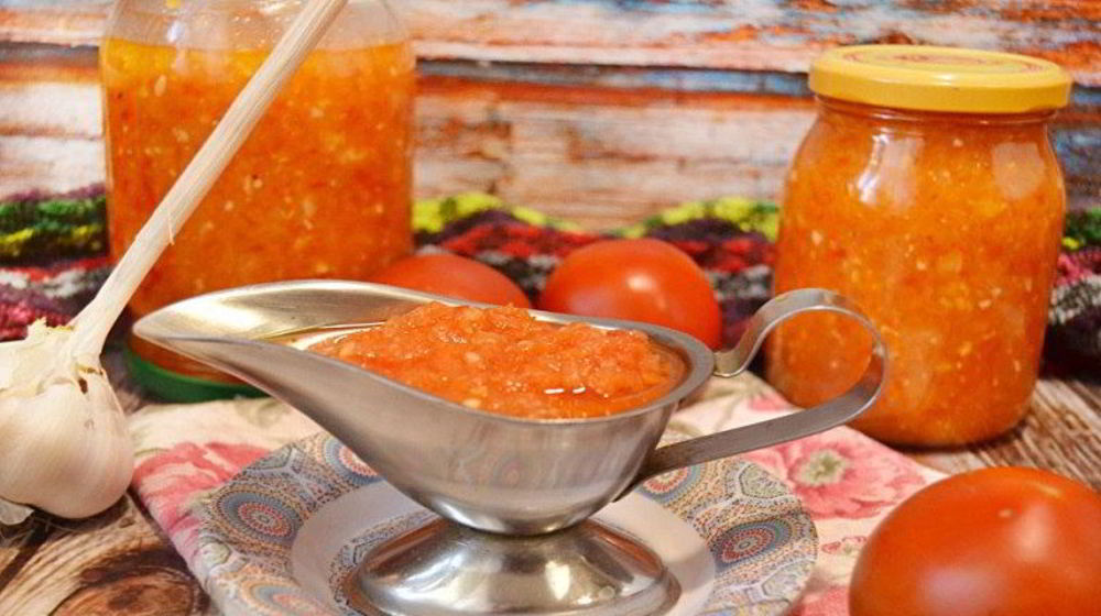 Как приготовить кабачковую аджику всегда мало