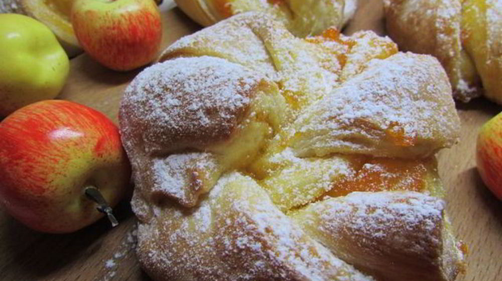 Как приготовить булочки с абрикосовым джемом