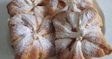 Рецепт Конвертов из слоеного теста с творогом и джемом