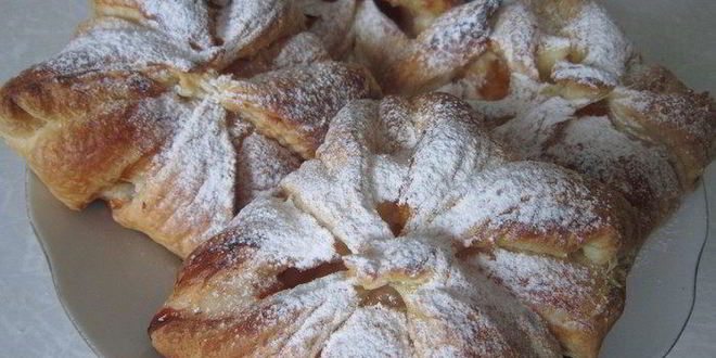 Рецепт конвертов из слоеного теста с творогом и джемом