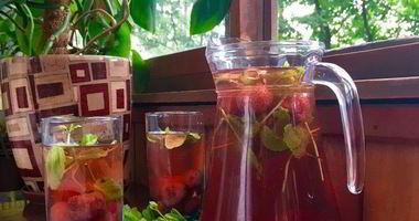 Рецепт Клубничного компота с мятой