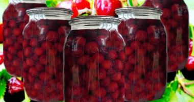 Рецепт Компота из черешни с косточками на зиму