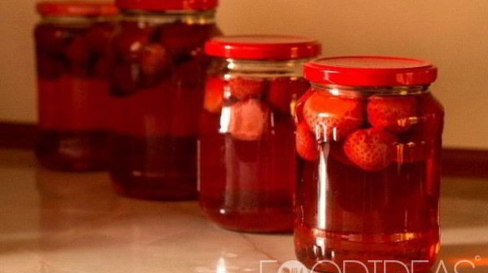 Как приготовить компот из клубники и черешни