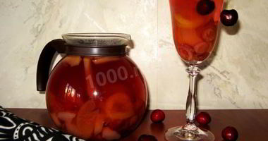 Рецепт Компота из свежих ягод и фруктов