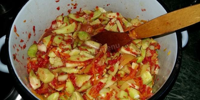 Рецепт лечо из огурцов и болгарского перца на зиму