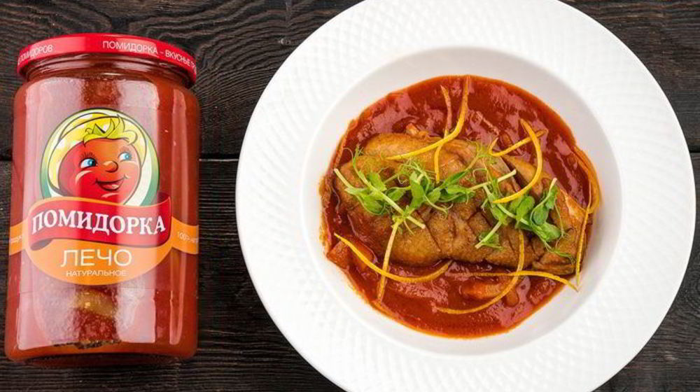 Как приготовить пряную утиную грудку, тушеную в лечо