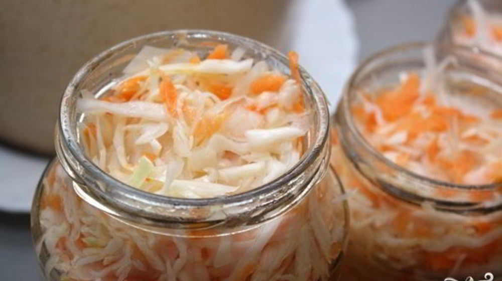 Как приготовить быструю маринованную капусту острую