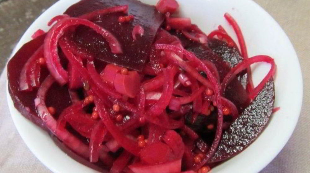 Как приготовить маринованную свеклу с луком