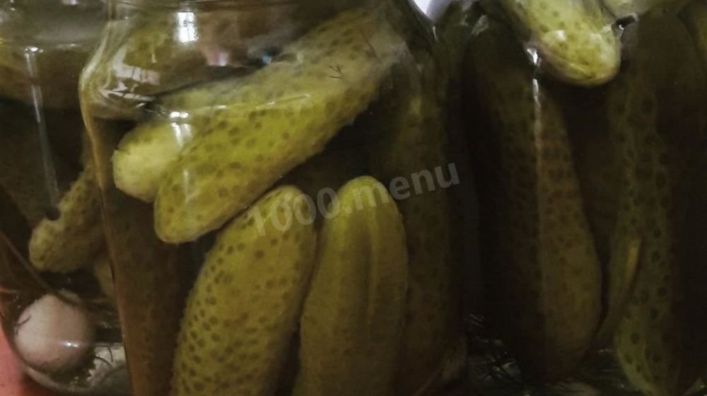 Как приготовить маринованные огурцы в банках с гвоздикой