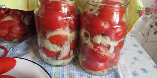 Рецепт помидоров в желатине с луком на зиму