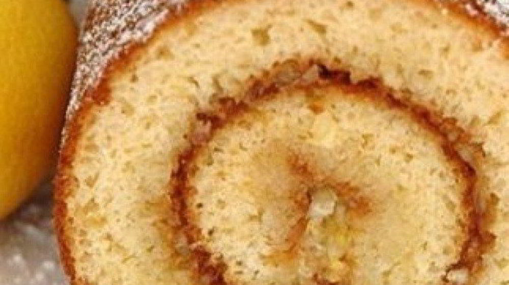 Как приготовить бисквитный рулет с повидлом