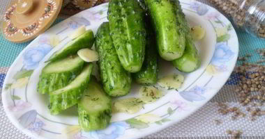 Рецепт Быстрых малосольных огурцов в пакете