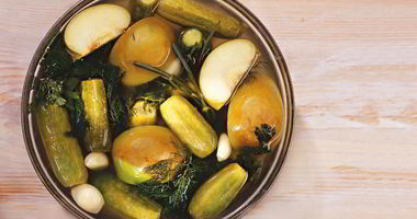 Рецепт Малосольных огурцов с яблоками