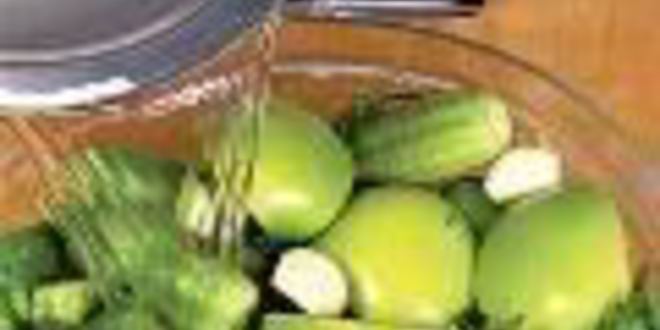 Рецепт малосольных огурцов с яблоками