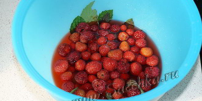 Рецепт варенья из клубники с мятой