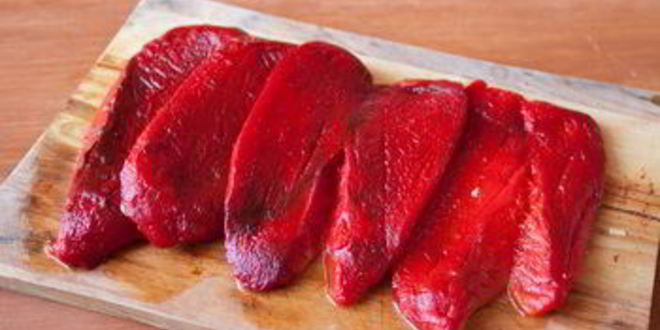 Рецепт брускетты с печеным перцем и фетой