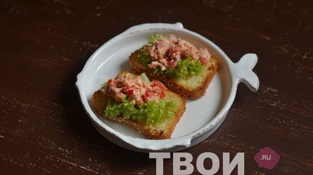 Как приготовить брускетту с рыбным салатом