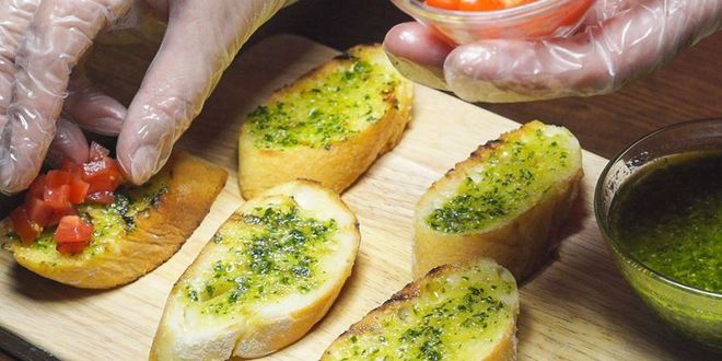 Рецепт брускетты с сыром