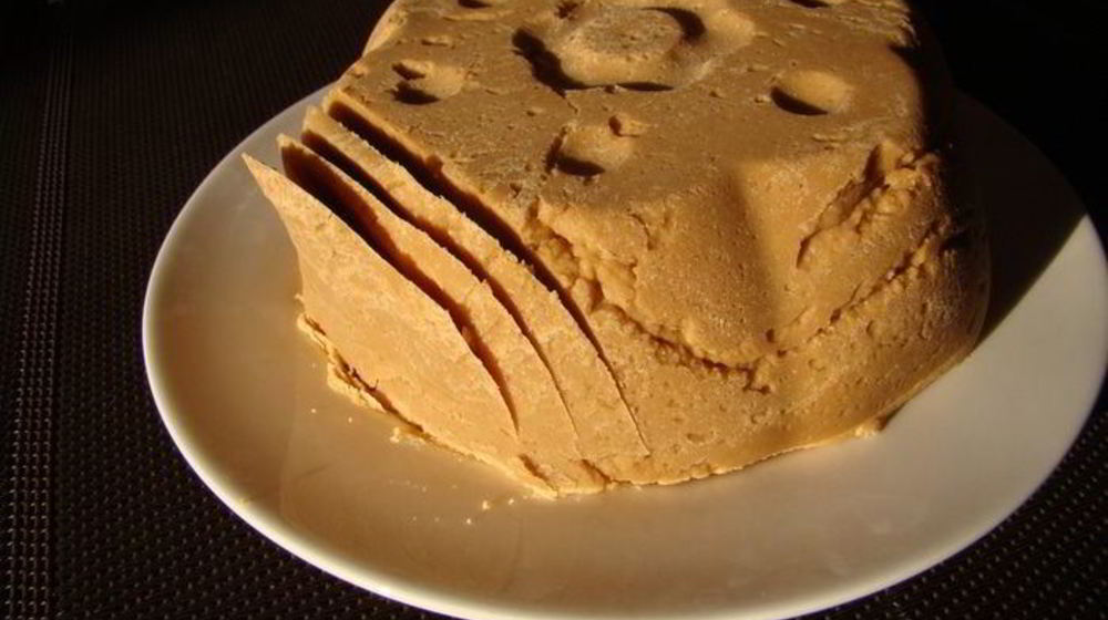 Как приготовить брюноста — коричневого, практически норвежский сыр