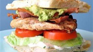 Рецепт Австралийского гамбургера с куриной грудкой