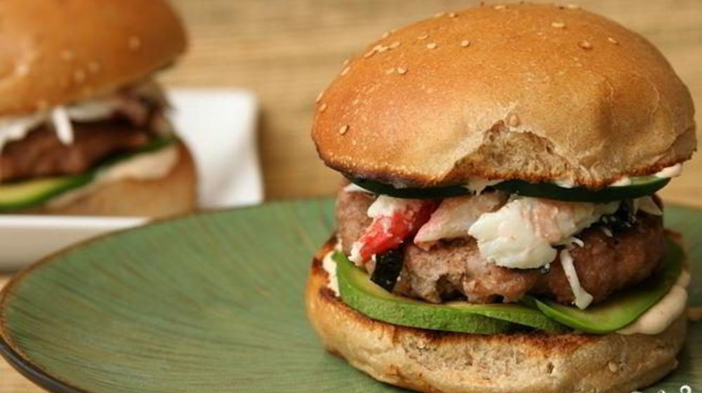 Как приготовить бургеры с говядиной и крабовым мясом