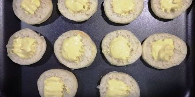 Рецепт фуршетных мини-бургеров с курицей фри