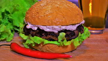 Рецепт Гамбургера с греческим соусом Тирокафтери