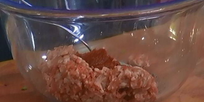 Рецепт гамбургеров с горгонзолой и спаржей