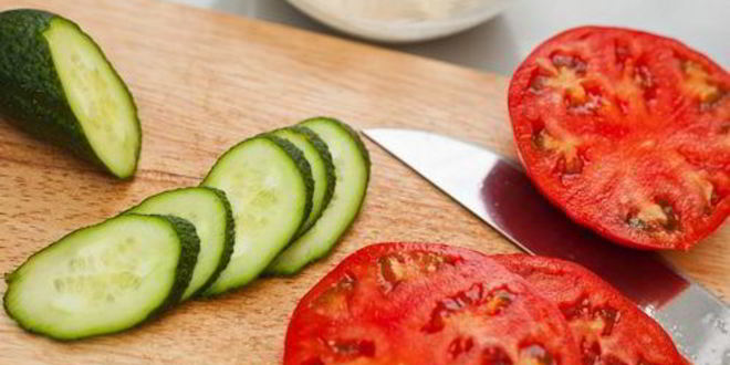 Рецепт куриного бургера с булочками из трех видов муки