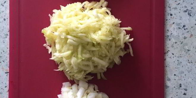 Рецепт постного бургера с котлетой из нута и свекольным соусом